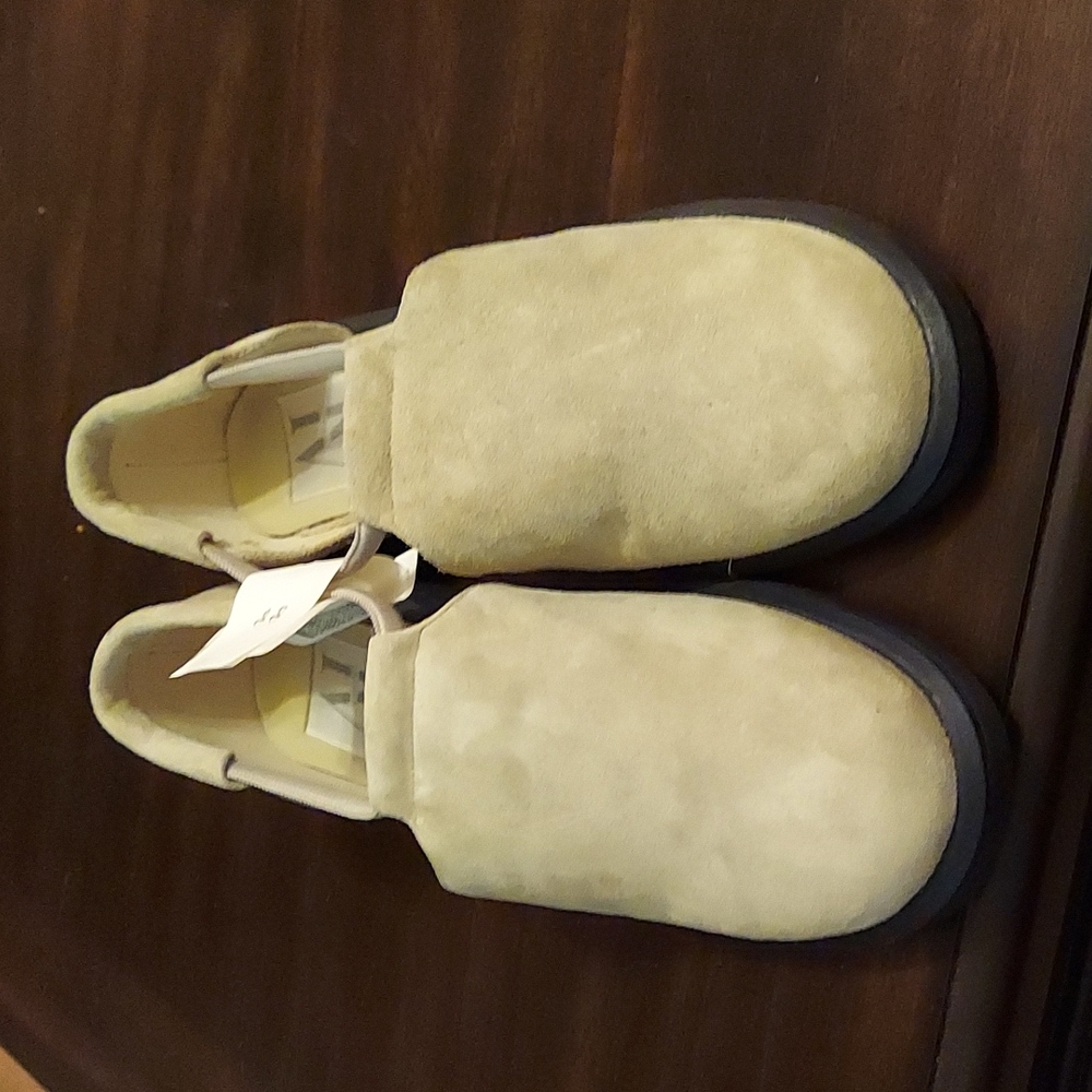 Women's AJ Valenci shoes